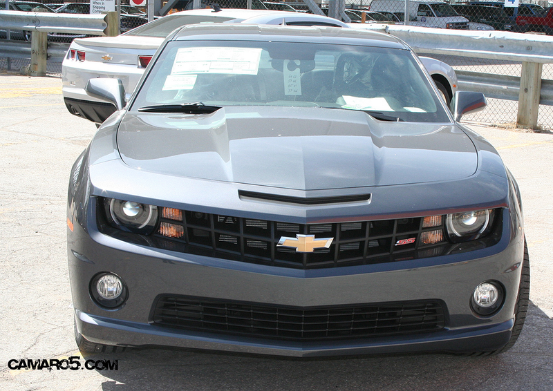 Illustration for article titled First Cyber Gray Metallic 2010 Chevy Camaro SS Spotted In the Wild